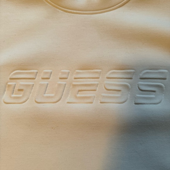 GUESS off-white sweatshirt - Picture 7 of 15